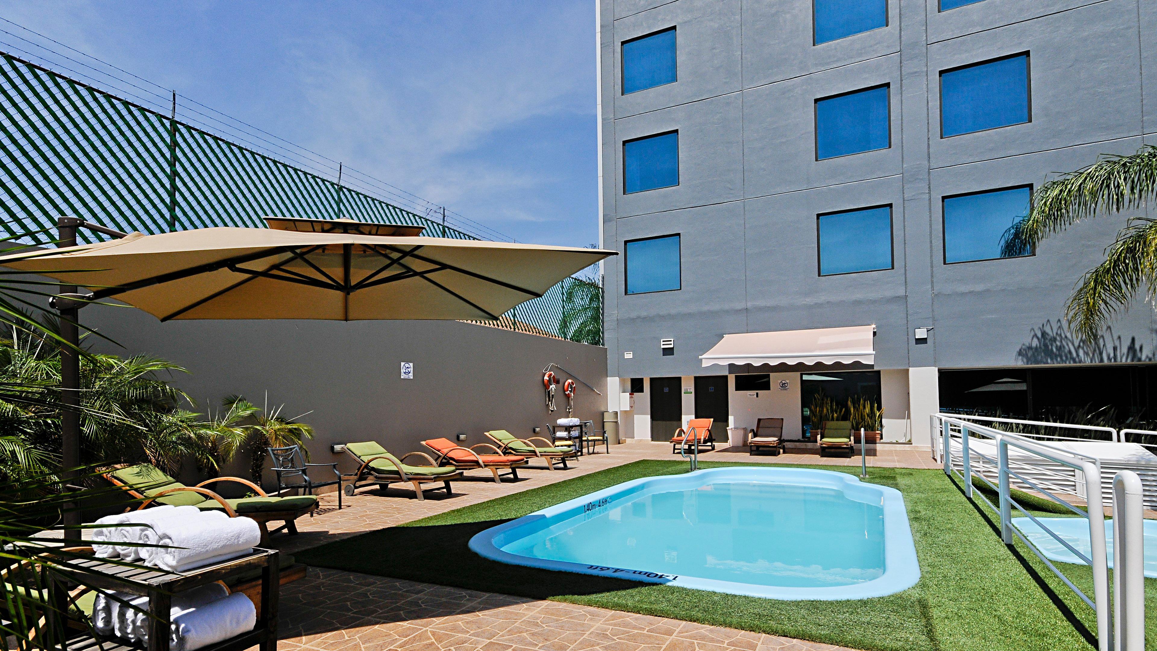Holiday Inn Irapuato, An Ihg Hotel Exterior foto